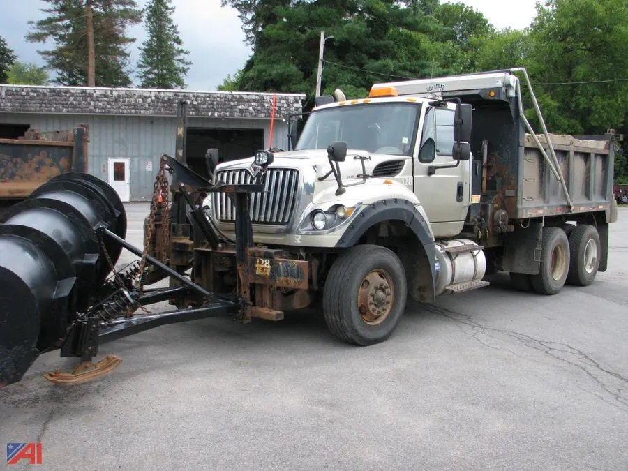2015 International WorkStar 7600 Dump Truck