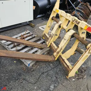 5' Forks for John Deere Loader