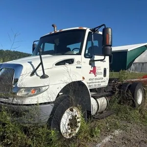 2009 International DuraStar 4400 Tractor