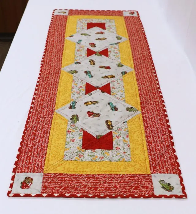 Table Runner with Centerpiece