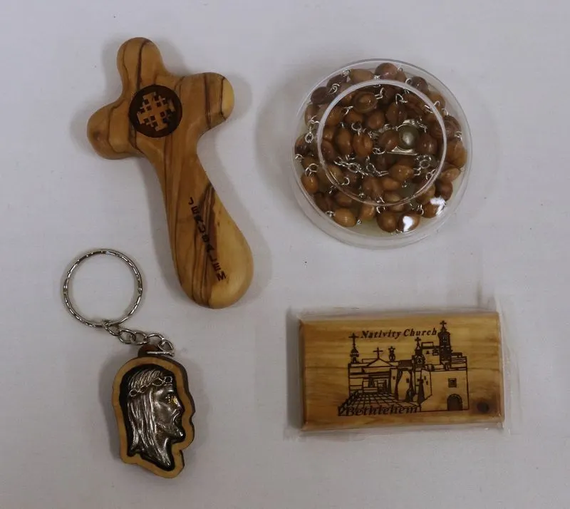 Olive Woode Hand Carved Pieces