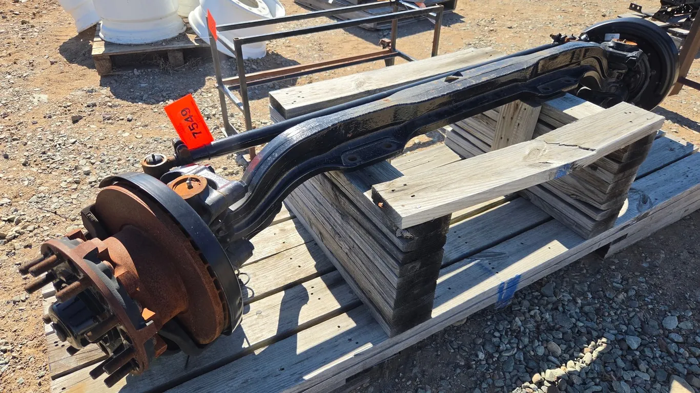 10-Lug Steerable Axle