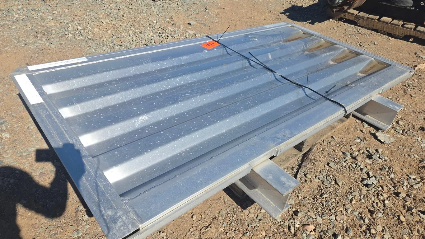 Approx. 96" Aluminum Headache Rack