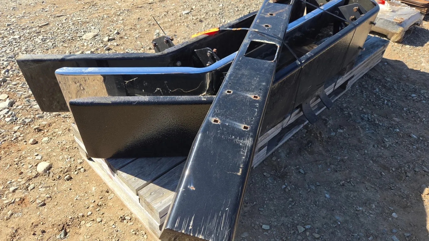 (4) Approx. 96" Bumpers
