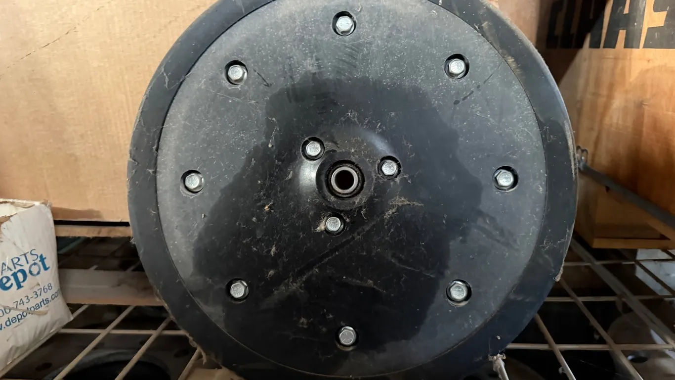Kinzie Gauge Wheel Assemblies - Approx 50