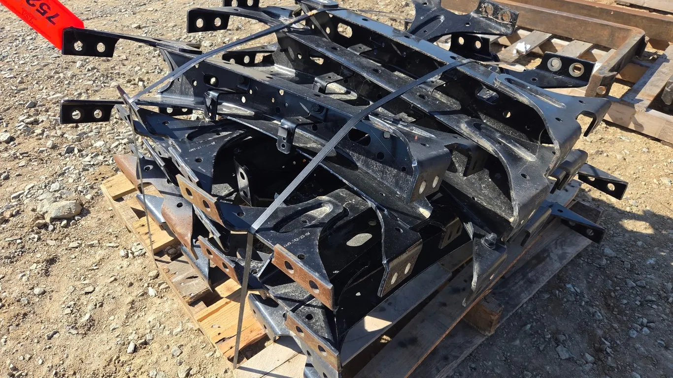 (9) Freightliner Steel Frame Gussets