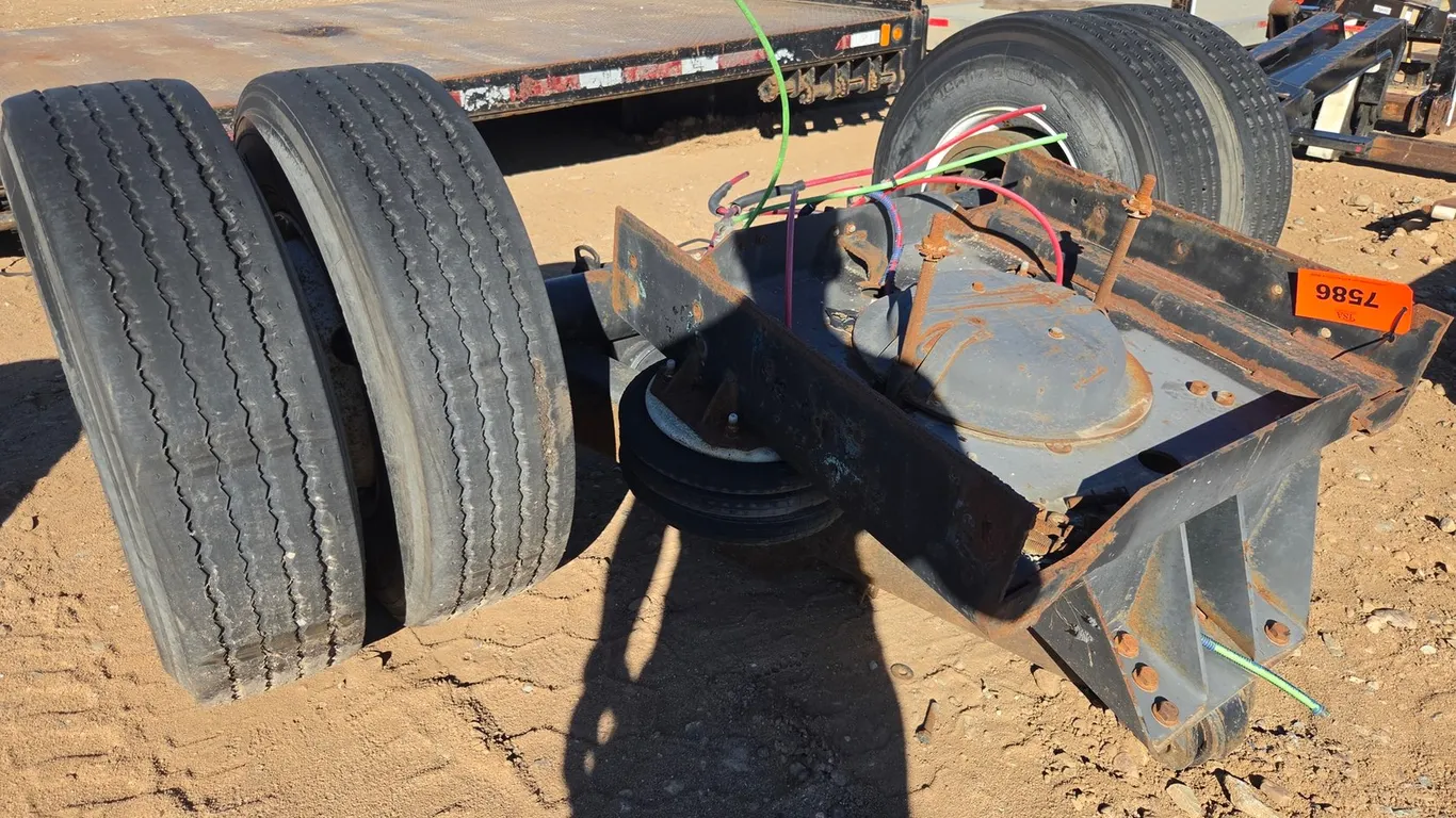 8-Lug Lift Axle Assembly