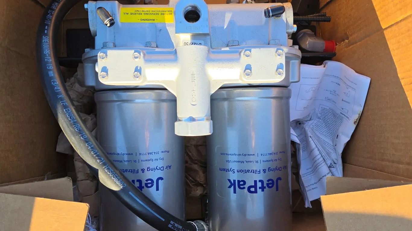 Unused Miller M1195117 Desiccant Air Dryer System