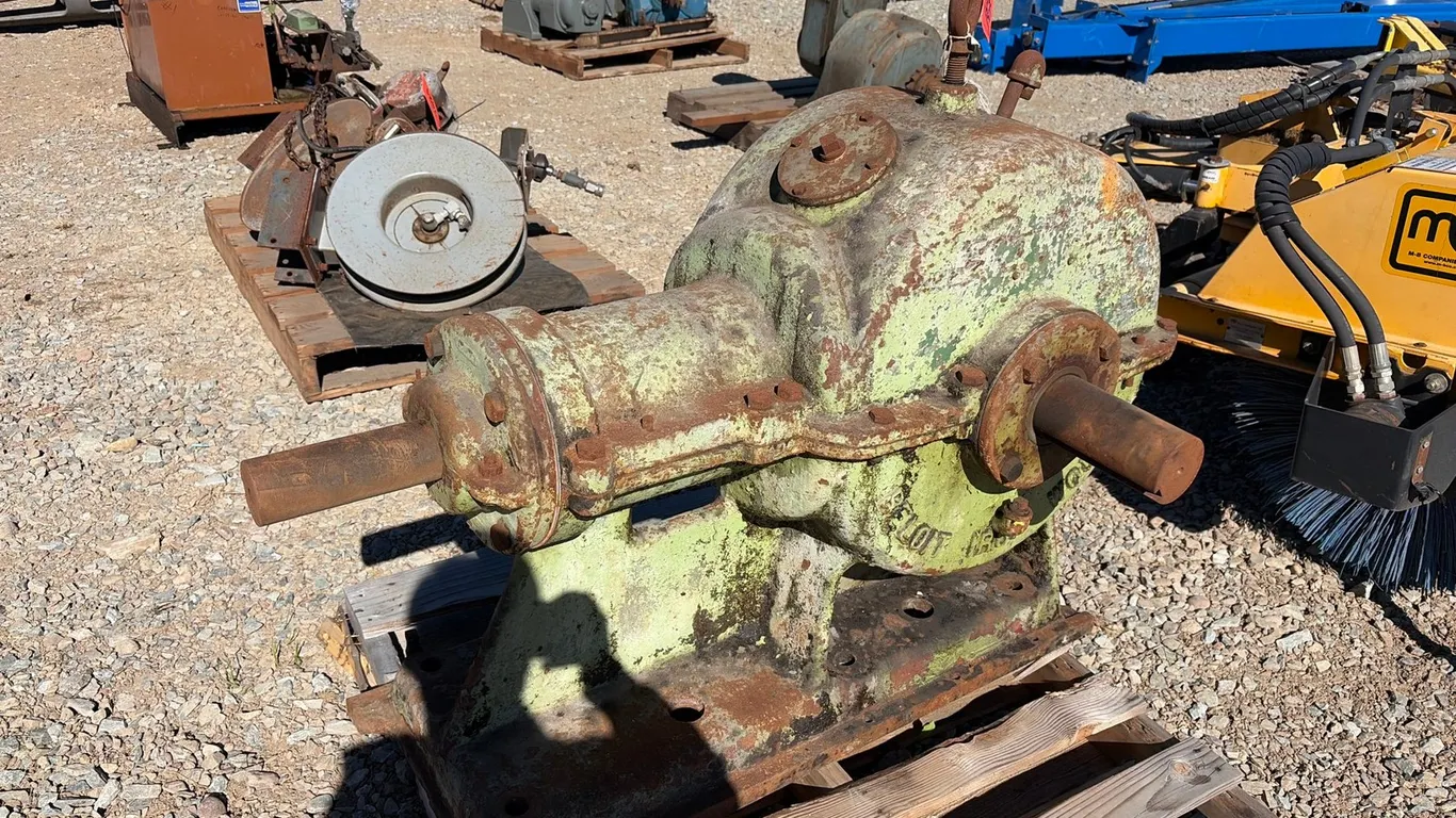 Beloit Iron Works Industrial Differential /Reducer