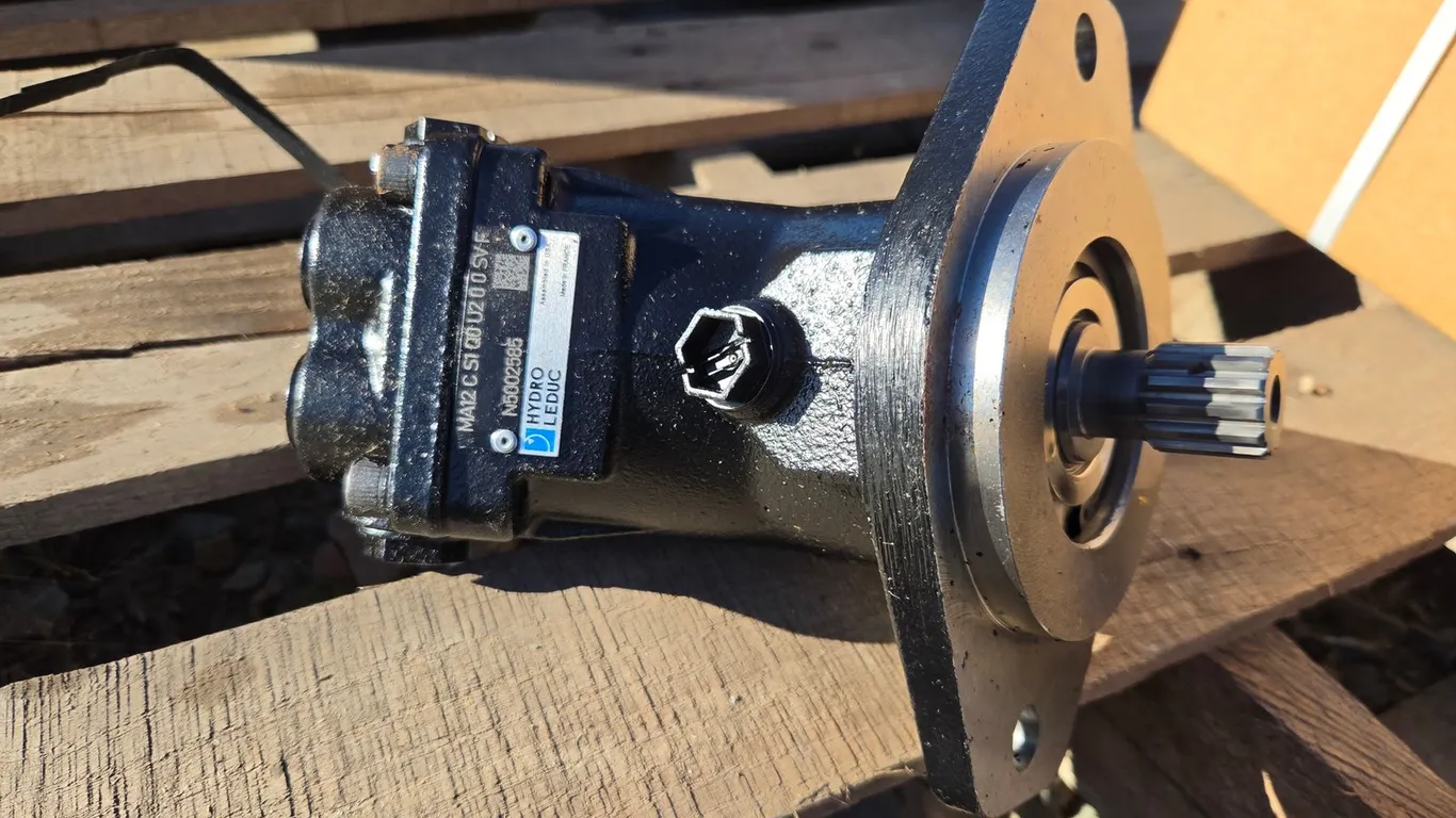 Unused Hydro Leduc MA Bent-Axis Hydraulic Motor