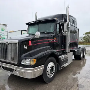 1999 International 9400 6x4 Sleeper Cab Truck Tractor