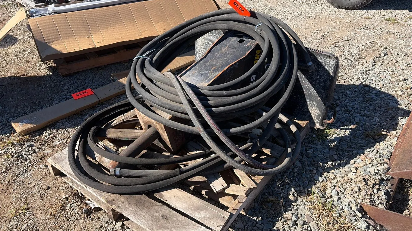 Labounty MB5570 Skid Steer Breaker Hammer Attachment