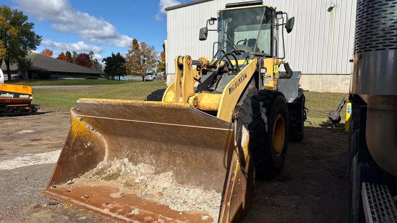 Komatsu WA 320 Wheel Loader