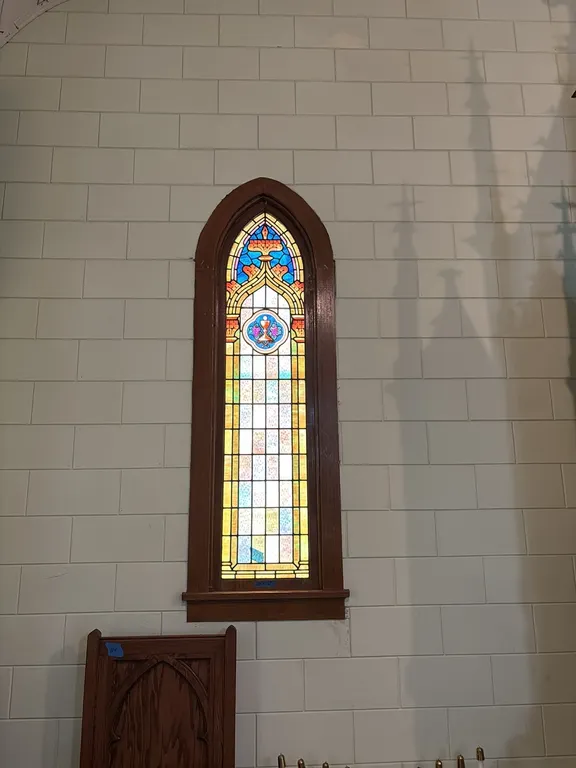 STAIN GLASS WINDOW 20”x76”(BRING TOOLS AND HELP TO REMOVE)