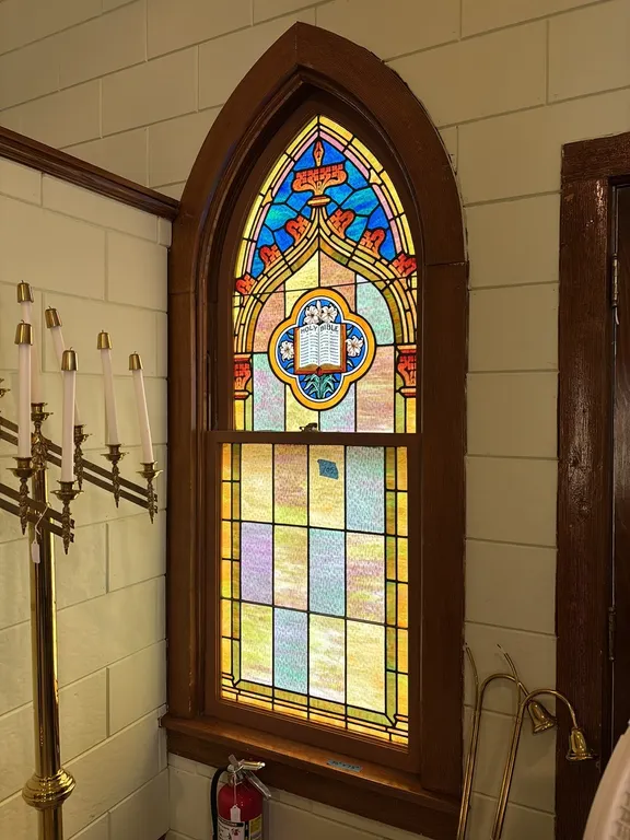 STAIN GLASS WINDOW 30”x75”(BRING TOOLS AND HELP TO REMOVE)