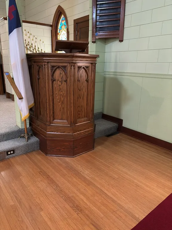 WOODEN PULPIT (BRING TOOLS AND HELP TO REMOVE)