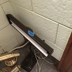 METAL PIANO LAMP
