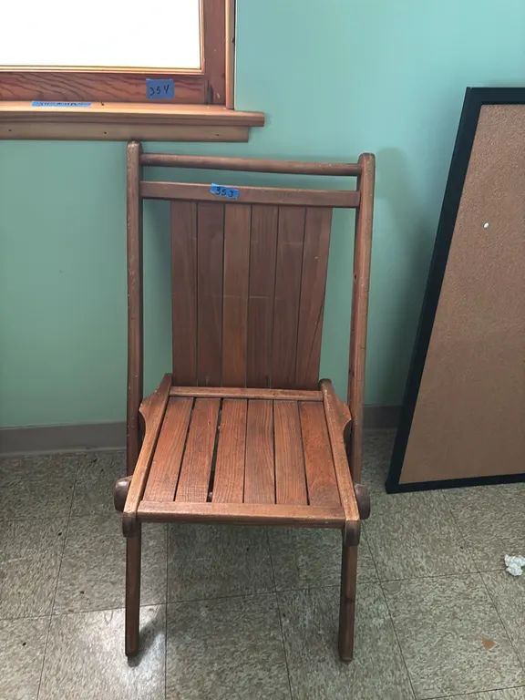 23 WOODEN FOLDING CHAIRS