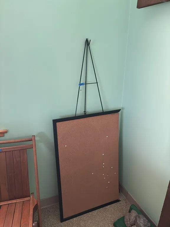 WREATH STAND AND CORK BOARD