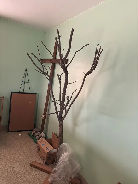 TREE ON STAND