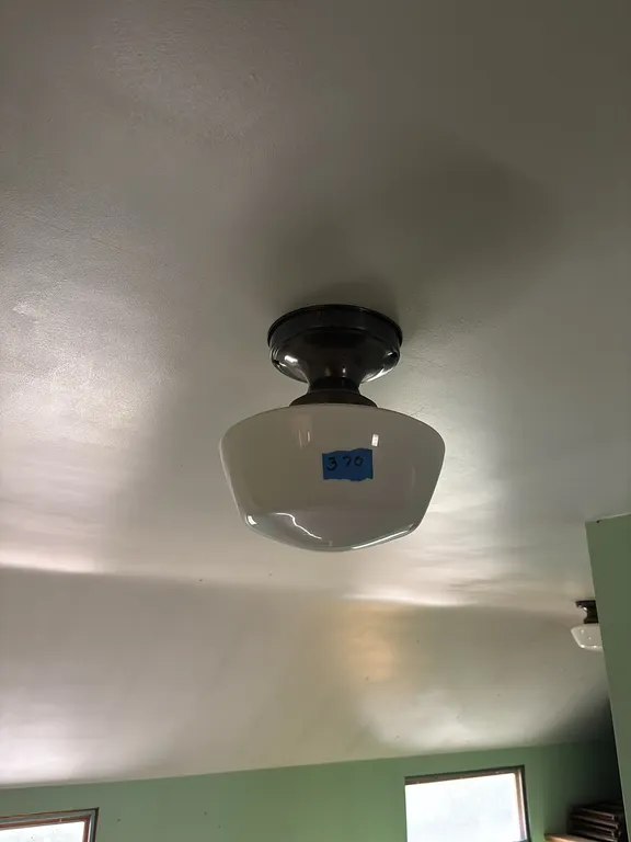 5 UPSTAIRS LIGHT FIXTURES (BRING TOOLS AND HELP TO REMOVE)