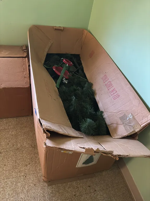 CHRISTMAS TREE AND STANDS
