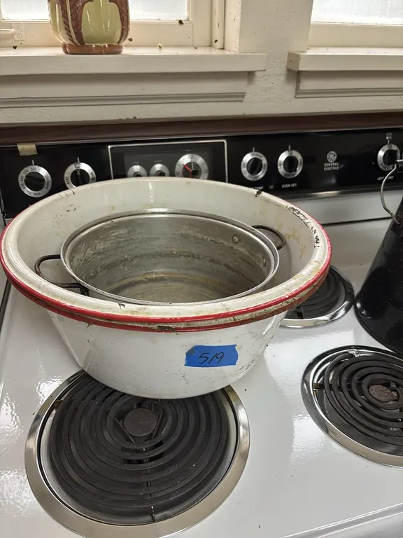 2 VINTAGE RED AND WHITE PORCELAIN BOWLS-ALUMINUM KETTLE