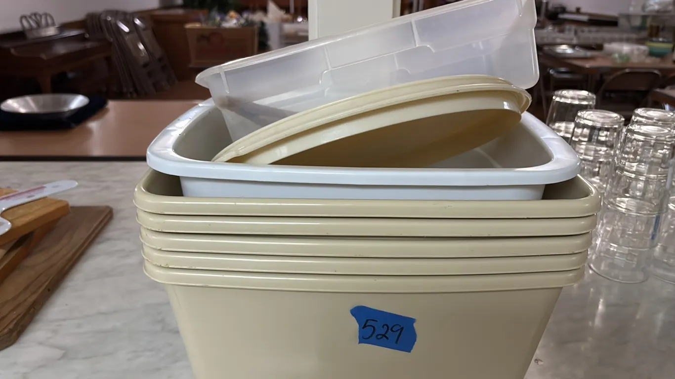 PLASTIC WASH PANS