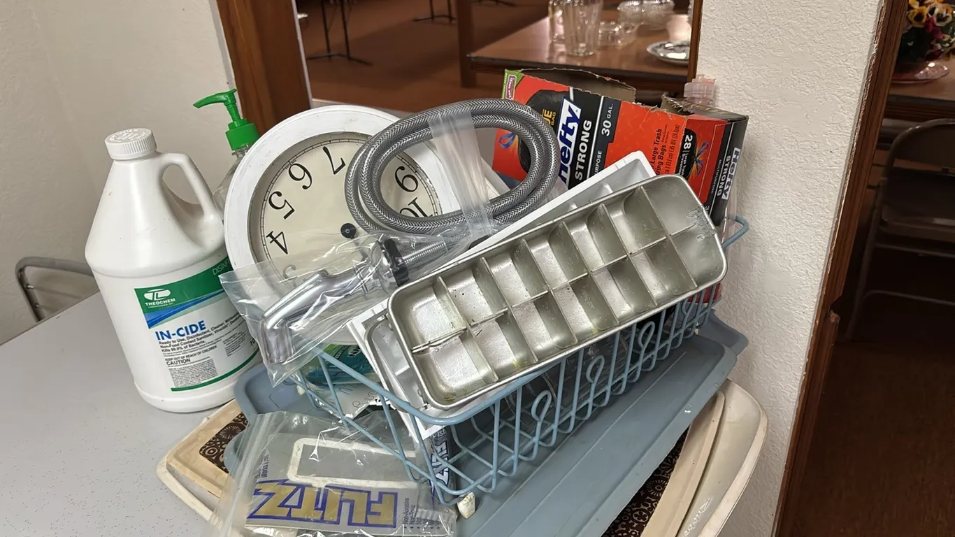 DISH RACK AND MISCELLANEOUS KITCHEN SUPPLIES