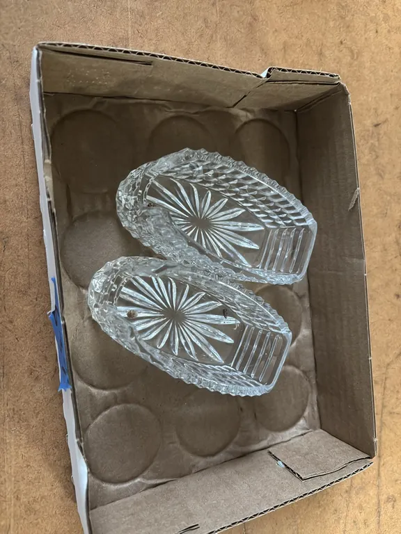 2 GLASS SPOON REST
