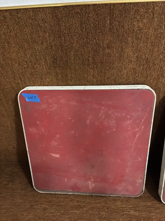 RED CHILDREN FOLDING TABLE