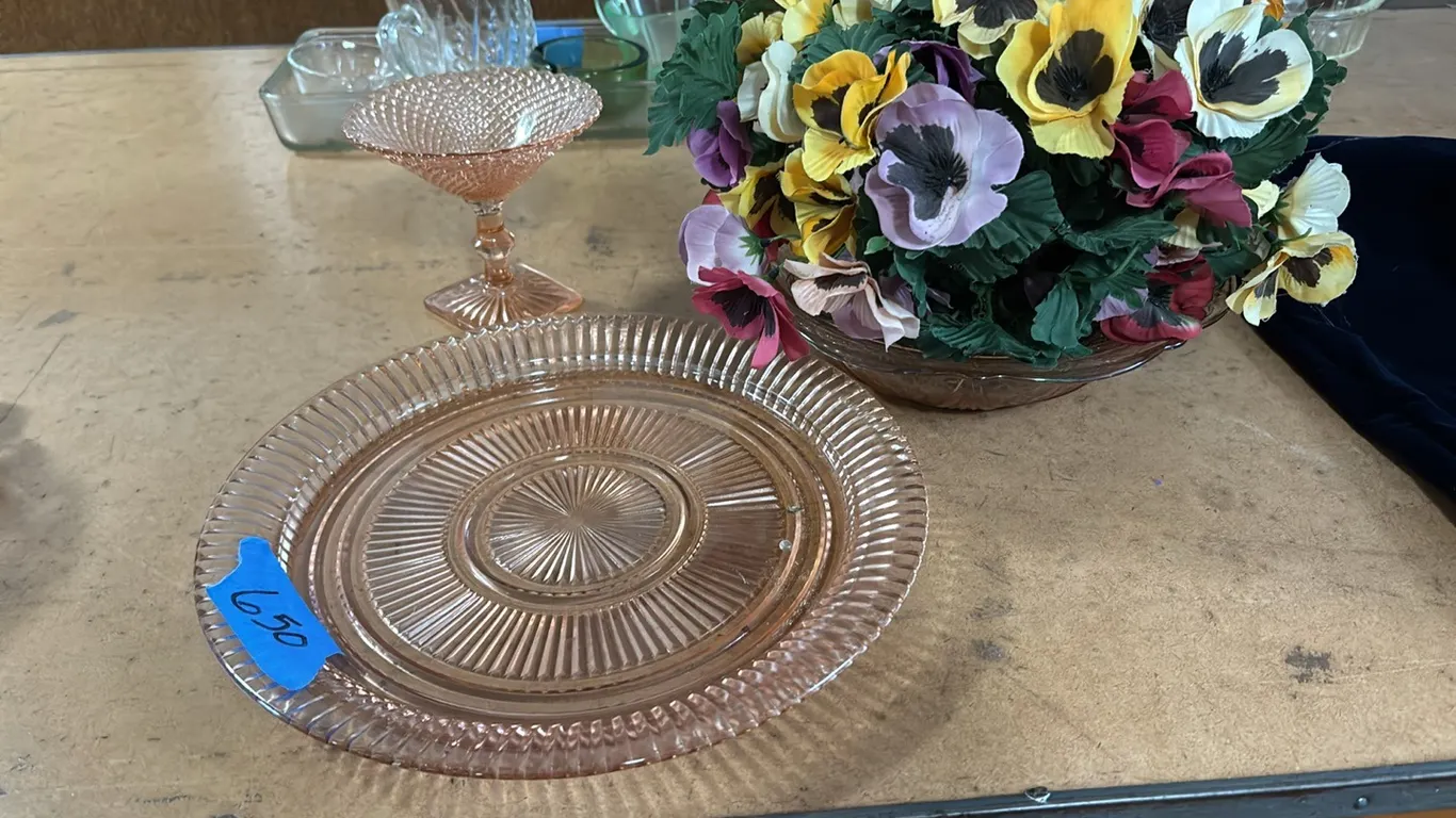 PINK DEPRESSION BOWLCRACKPLATE AND CANDY DISH