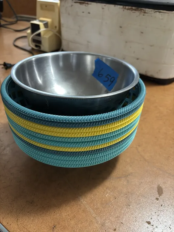 STAINLESS STEEL BOWL AND BASKETS