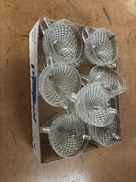7 SUGAR BOWLS