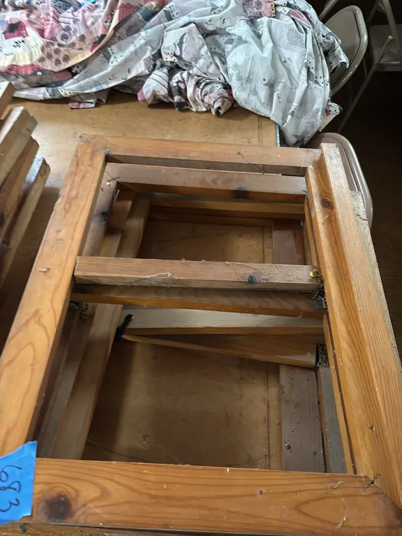 4 WOODEN EASELS
