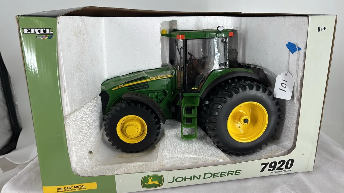 JOHN DEERE 7920 DIE CAST METAL 1/16
