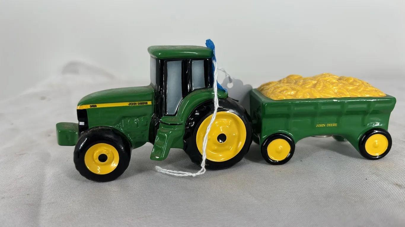 JOHN DEERE 8400 AND WAGON CERAMIC SALT AND PEPPER