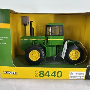 JOHN DEERE 8440 1/32 DIE CAST METAL