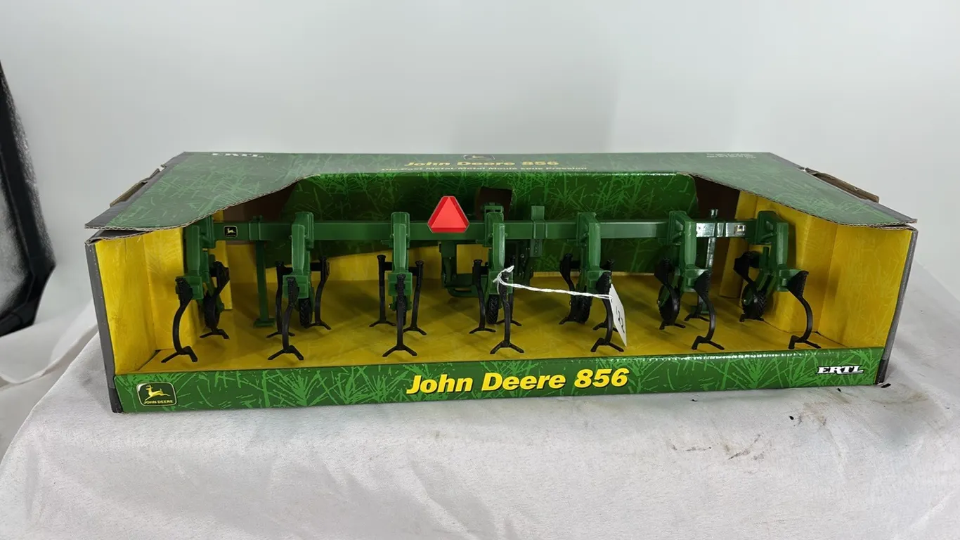 JOHN DEERE 856 TILL CULTIVATER 1/16