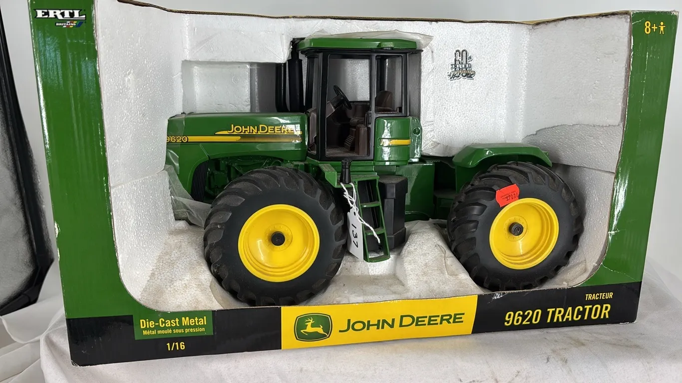 JOHN DEERE 9620 4WD DIE CAST METAL 1/16