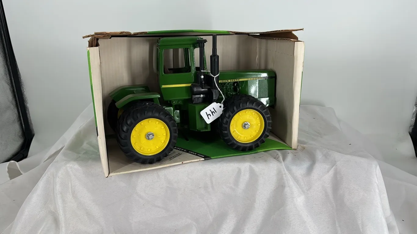 JOHN DEERE 4WD DIE CAST METAL 1/16