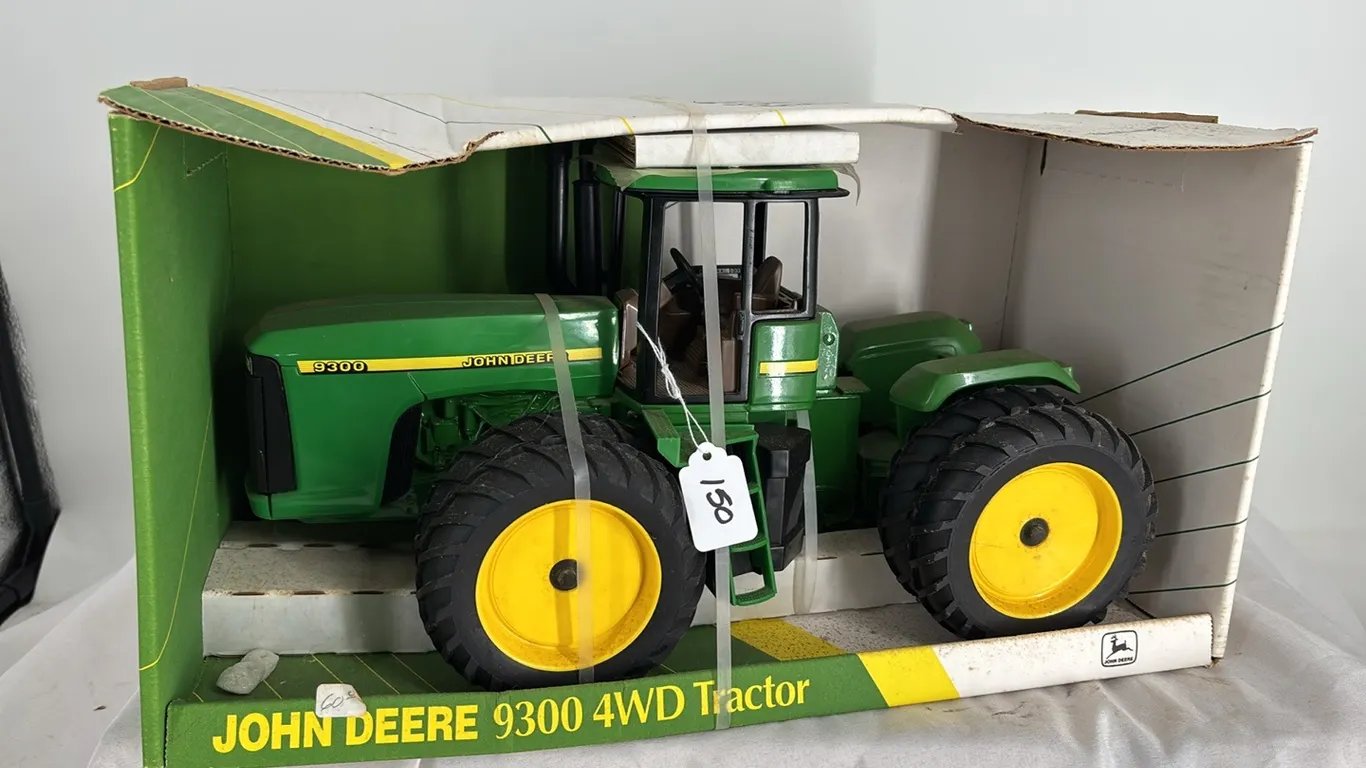JOHN DEERE 9300 4WD DIE CAST METAL 1/16