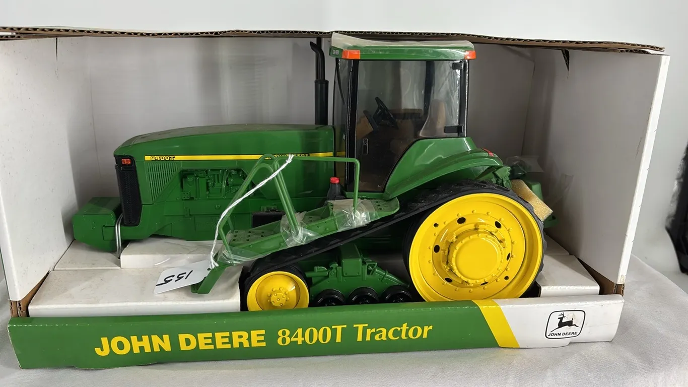 JOHN DEERE 8400T DIE CAST METAL 1/16