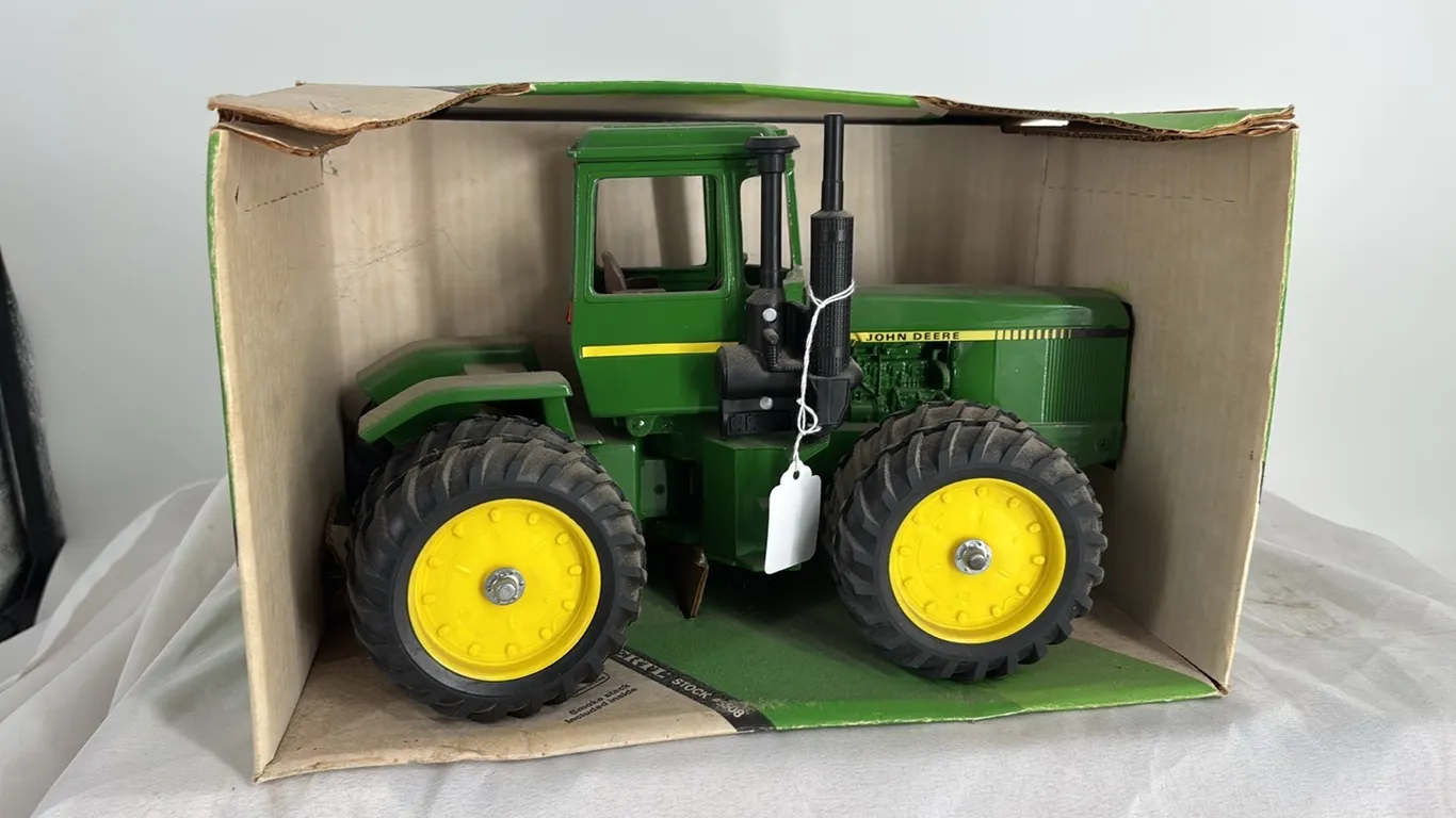 JOHN DEERE 4WD DIE CAST METAL 1/16