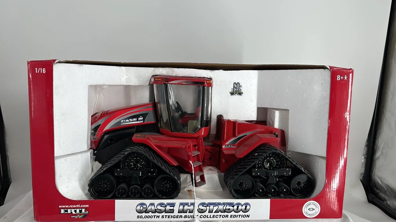 CASE IH STX500 QUAD TRAC DIE CAST METAL 1/16