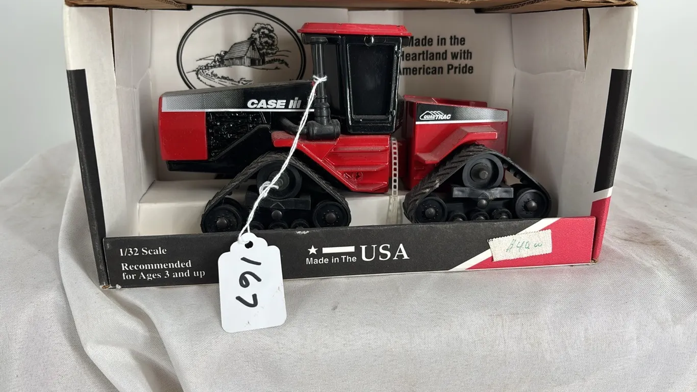 CASE IH QUAD TRAC DIE CAST METAL 1/32