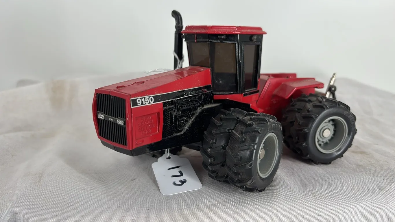 CASE INTERNATIONAL 9150 4WD DIE CAST METAL 1/32