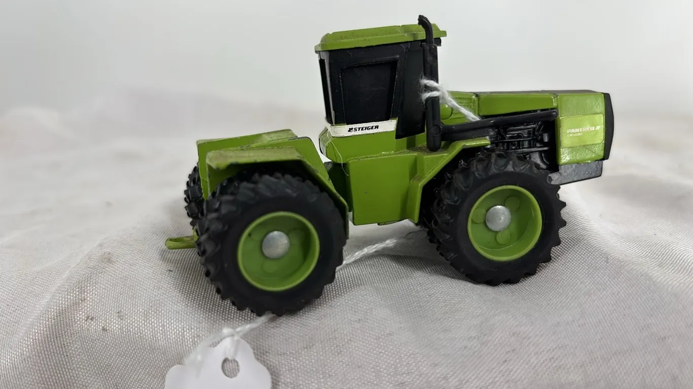 STEIGER PANTHER CP1400 DIE CAST METAL 1/64