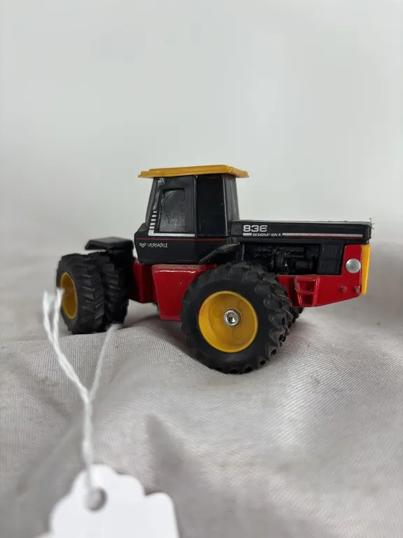 VERSATILE 836 DESIGNTION 6 4WD DIE CAST METAL 1/64