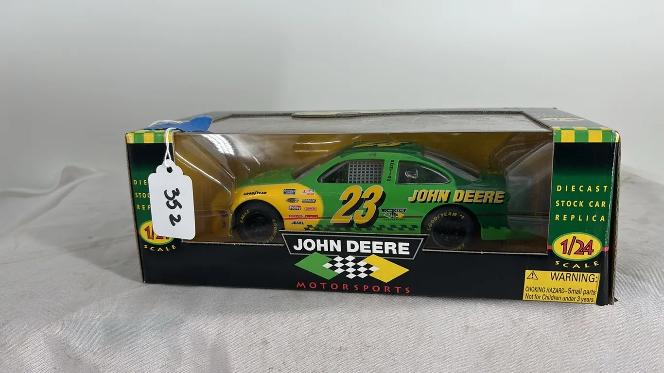 JOHN DEERE MOTORSPORTS 1/24